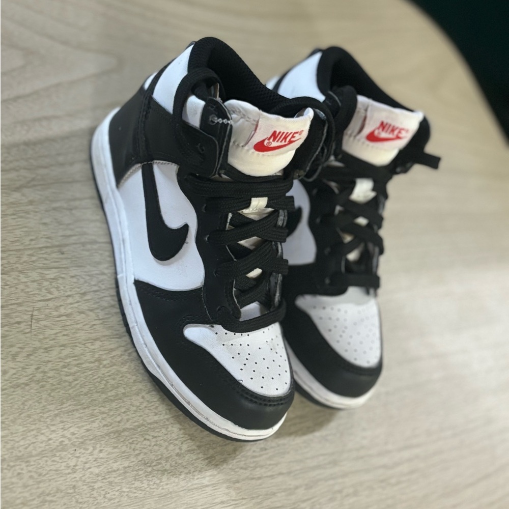 Kids Nike Dunks size 11c